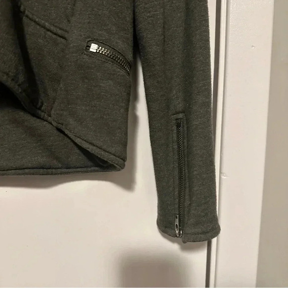 Athleta Belvedere quilted asymmetrical moto jacket grayish green size L - Picture 5 of 10